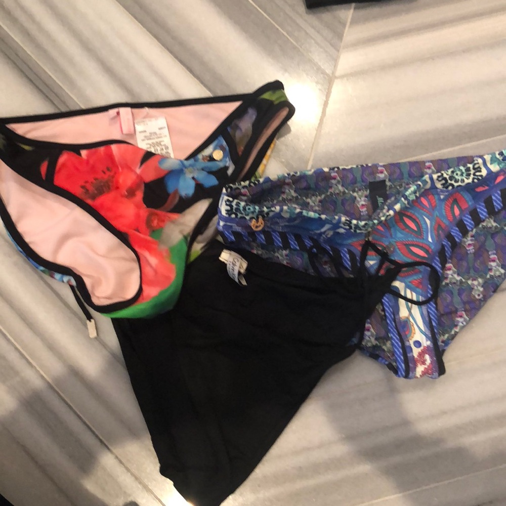Bathing suit bottoms
